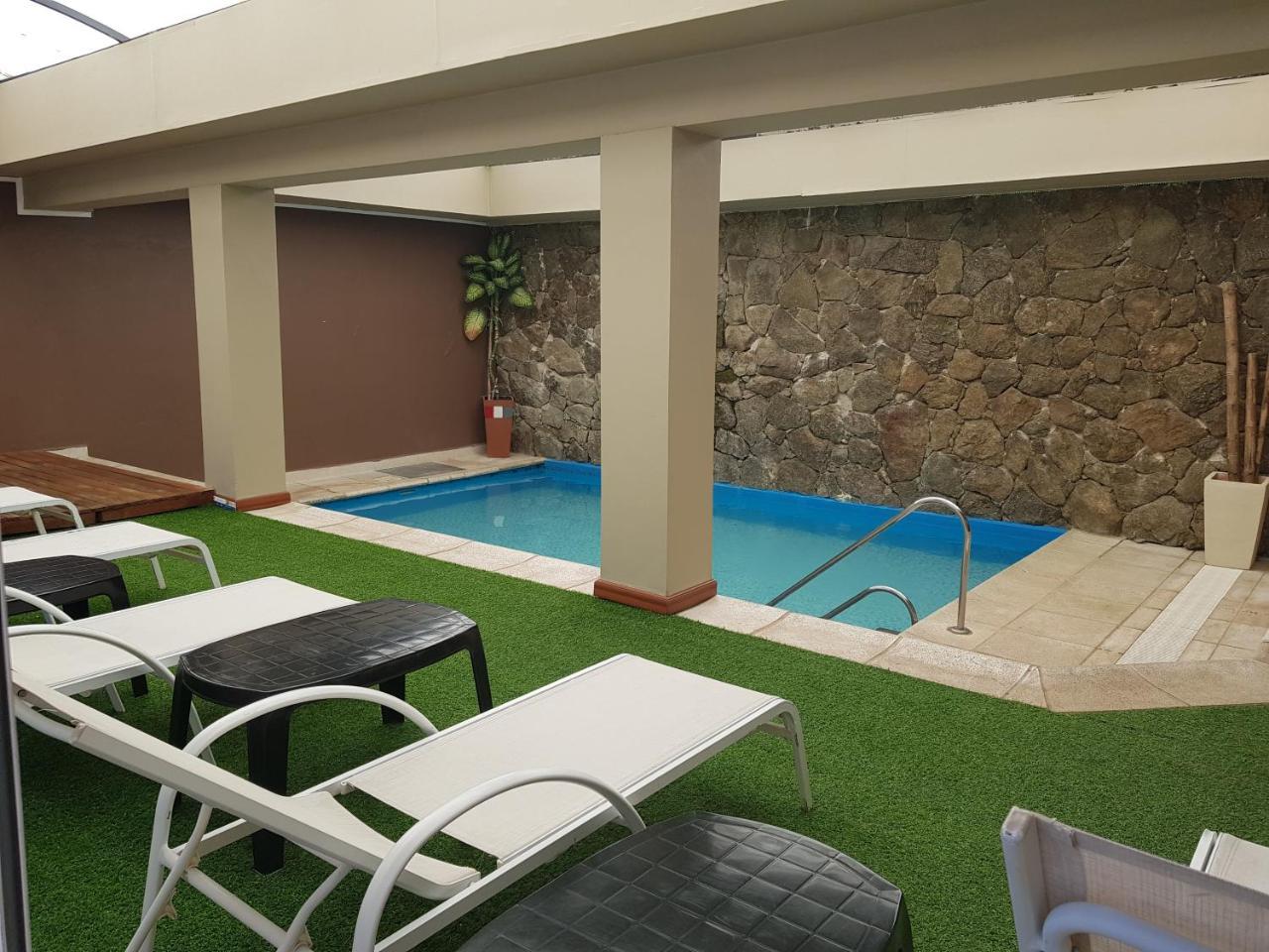 Howard Johnson Hotel & Spa ויז'ה חנראל בלגרנו מראה חיצוני תמונה